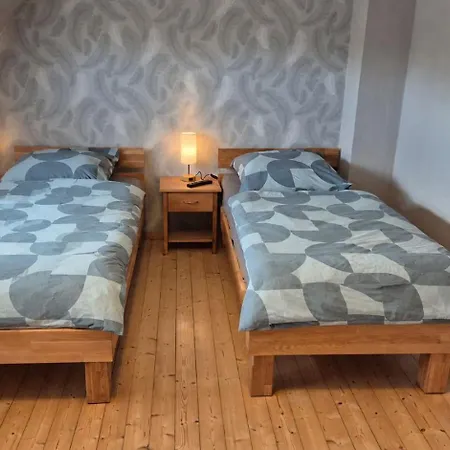 Ferien- & Monteurswohnung Mit Grosser Terrasse Nahe Edersee Appartement